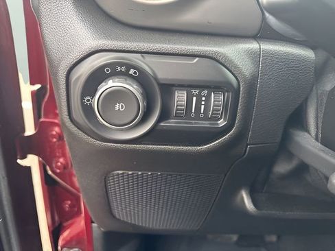 Used 2021 Jeep Wrangler Unlimited Sport AWD/4WD image 13