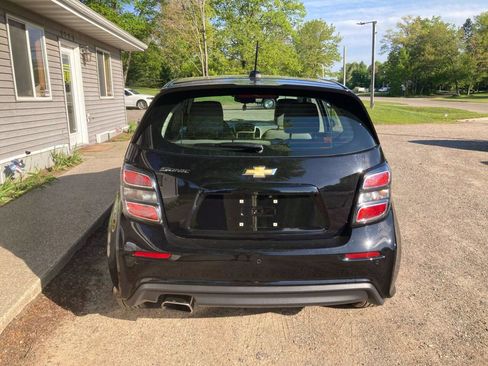 Used 2020 Chevrolet Sonic LT image 5
