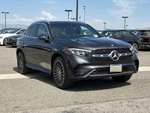 Used 2026 Mercedes-Benz GLC 300 image 4