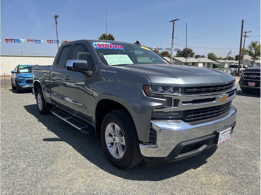 Used 2019 Chevrolet Silverado 1500 LT w/ All-Star Edition RWD image 3