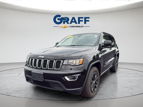 Used 2022 Jeep Grand Cherokee Laredo E AWD/4WD image 1