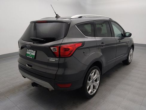 Used 2019 Ford Escape Titanium FWD image 9