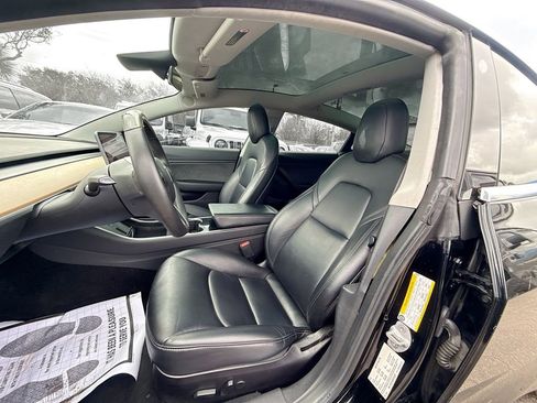 Used 2019 Tesla Model 3 Long Range image 23