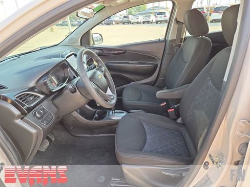 Used 2021 Chevrolet Spark LT image 17