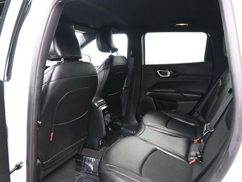 Used 2025 Jeep Compass Trailhawk AWD/4WD image 23