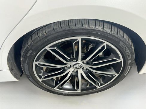 Used 2019 Toyota Avalon Touring w/ All Weather Liner Package FWD image 31
