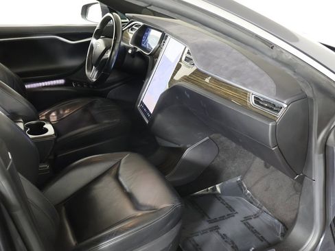 Used 2016 Tesla Model S 90D image 24