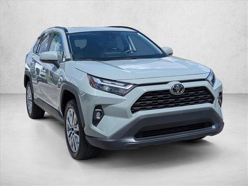 Used 2023 Toyota RAV4 XLE Premium FWD image 3