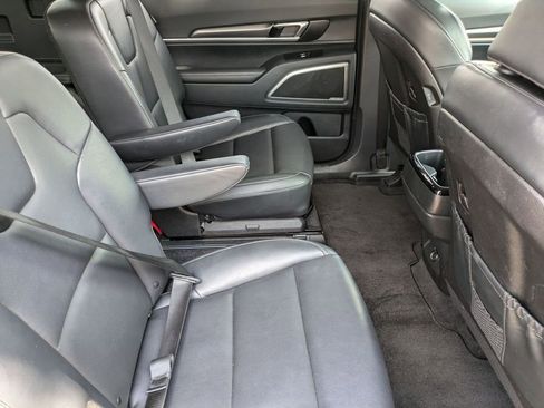 Used 2025 Kia Telluride S FWD image 30