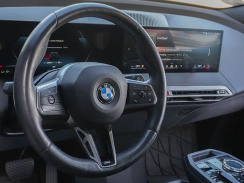 Certified 2025 BMW iX xDrive50 w/ Premium Package AWD/4WD image 6