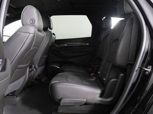 Certified 2023 Buick Enclave Avenir w/ Avenir Technology Package image 33