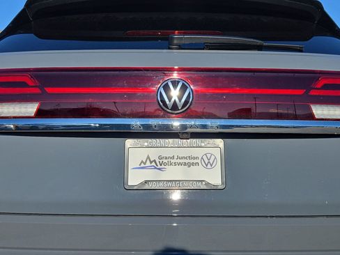 New 2026 Volkswagen Atlas Cross Sport SE image 20
