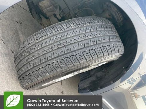 Used 2015 Toyota Sienna L image 28