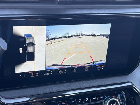 Used 2024 GMC Sierra 2500 AT4 w/ AT4 Premium Plus Package image 25