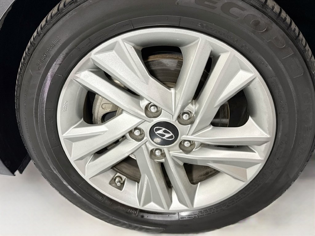 Used 2020 Hyundai Elantra Value Edition w/ Cargo Package (C1) FWD image 30