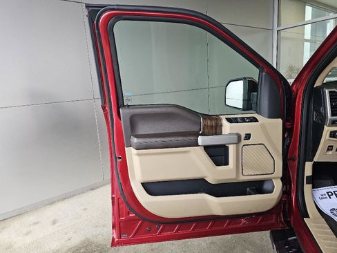 Used 2018 Ford F150 Lariat w/ Equipment Group 502A Luxury image 18