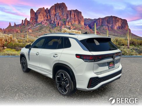 New 2026 Volkswagen Tiguan SEL R-Line AWD/4WD image 4