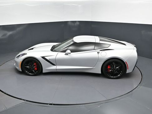 Used 2019 Chevrolet Corvette Stingray Coupe w/ 1LT image 31