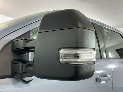 Used 2025 Ford F350 Lariat w/ FX4 Off-Road Package image 13