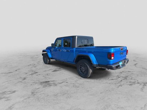 New 2025 Jeep Gladiator Sport image 6