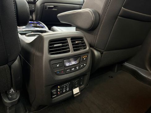 Used 2017 Honda Pilot Elite image 19