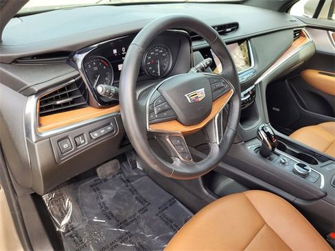 Used 2023 Cadillac XT5 Premium Luxury w/ Technology Package image 21