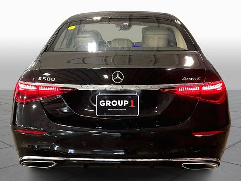 Used 2022 Mercedes-Benz S 580 4MATIC Sedan image 5