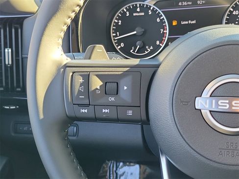 New 2025 Nissan Pathfinder SV w/ Black Appearance Package image 6