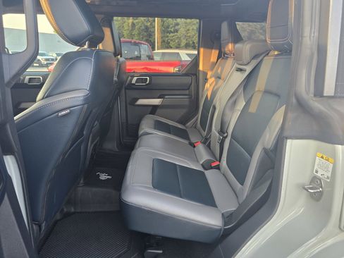 Used 2021 Ford Bronco Outer Banks AWD/4WD image 32