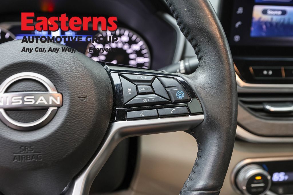 Used 2023 Nissan Altima 2.5 SL AWD/4WD image 18
