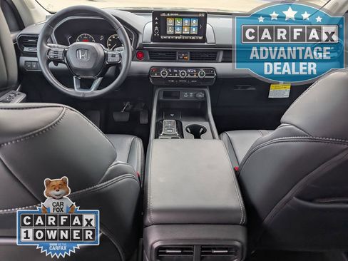 Used 2025 Honda Pilot EX-L image 17