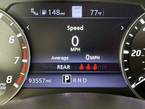 Used 2022 Nissan Titan SV w/ SV Convenience Package RWD image 20