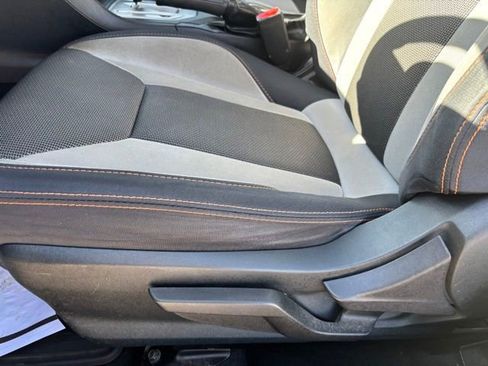 Used 2018 Subaru Crosstrek 2.0i Premium w/ Moonroof Package AWD/4WD image 15