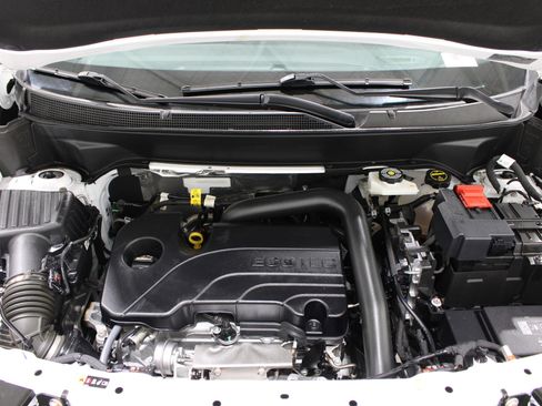 Used 2025 Chevrolet Equinox LT AWD/4WD image 38