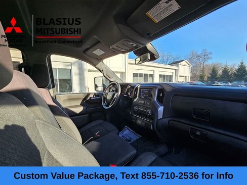Used 2024 Chevrolet Silverado 2500 Custom w/ Custom Value Package image 14