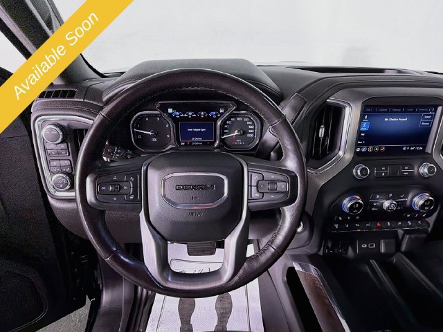 Used 2022 GMC Sierra 2500 Denali w/ Denali Black Diamond Edition AWD/4WD image 11