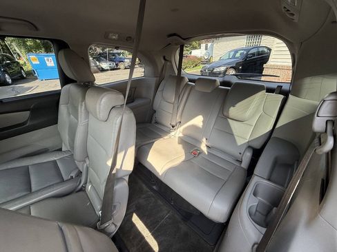Used 2016 Honda Odyssey EX-L image 18