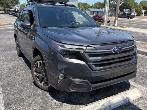 Used 2025 Subaru Forester Limited AWD/4WD image 1