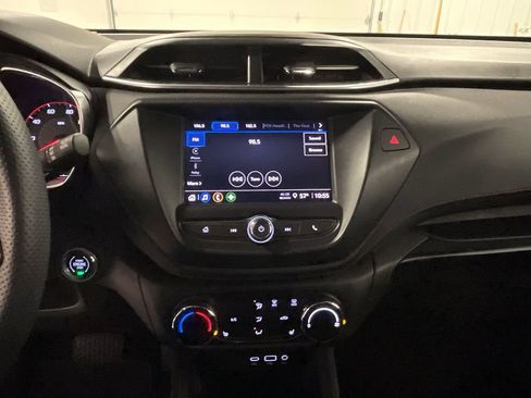 Used 2023 Chevrolet TrailBlazer RS image 29