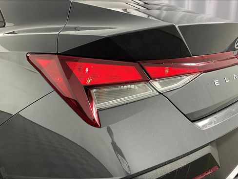 New 2026 Hyundai Elantra SE FWD image 14