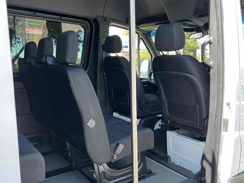 Used 2019 Mercedes-Benz Sprinter 2500 w/ Driver Convenience Package image 15