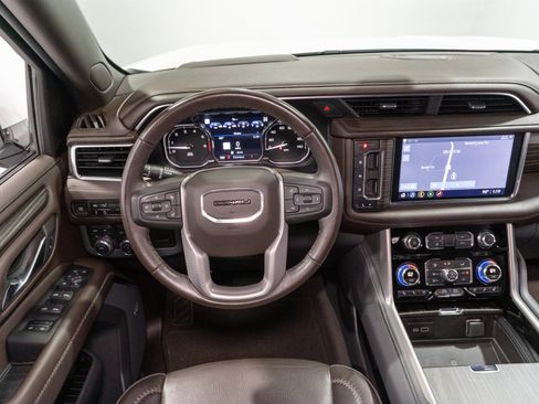 Used 2021 GMC Yukon Denali AWD/4WD image 12