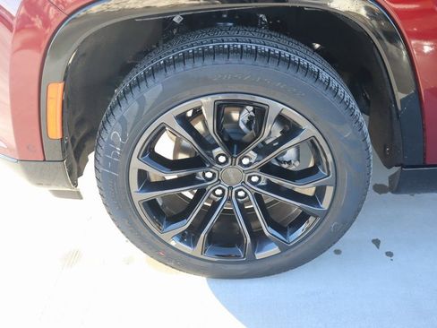 New 2026 Jeep Grand Wagoneer Summit w/ Premium Group III image 20