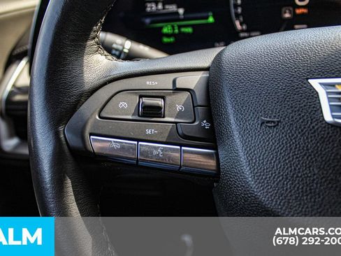 Used 2025 Cadillac XT4 Premium Luxury FWD image 24