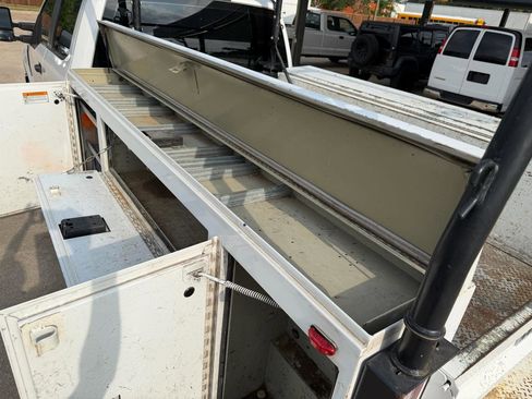 Used 2019 Ford F250 XL w/ Power Equipment Group AWD/4WD image 16