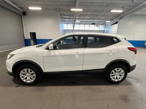 Used 2018 Nissan Rogue Sport S AWD/4WD image 6