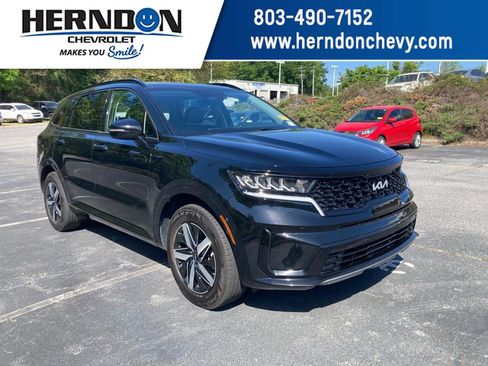 Used 2022 Kia Sorento S w/ Panoramic Sunroof Package image 1