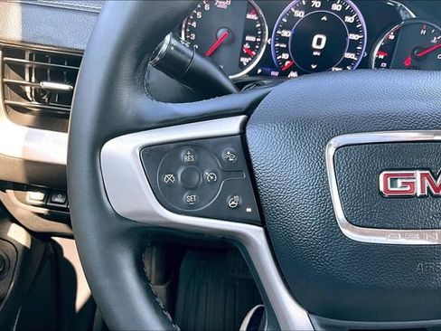 Used 2023 GMC Terrain Denali w/ Denali Premium Package AWD/4WD image 19