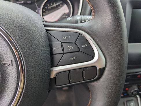 Used 2021 Jeep Compass Latitude w/ Sun and Sound Group image 38