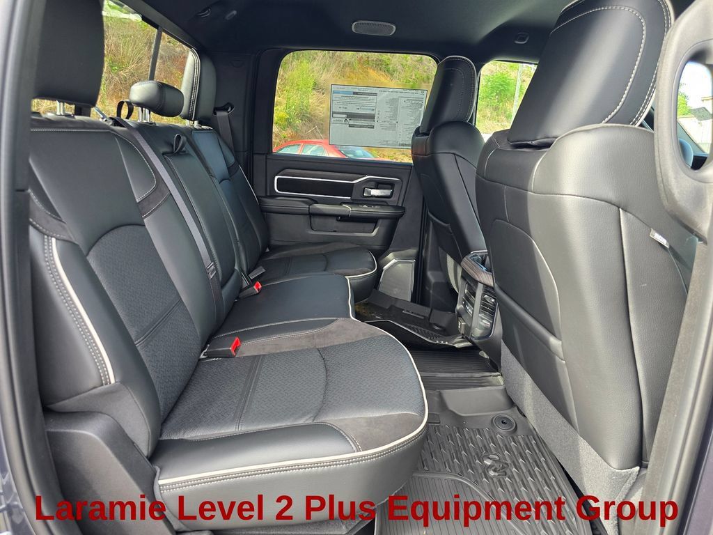 New 2026 RAM 3500 Laramie AWD/4WD image 23